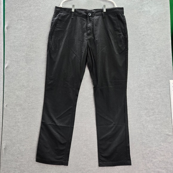 Volcom Men Pants 38 Black Chino Straight High Rise Pockets Adult 32 in Inseam - Picture 1 of 11
